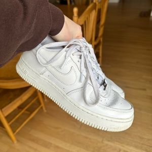 NIKE AF 1s